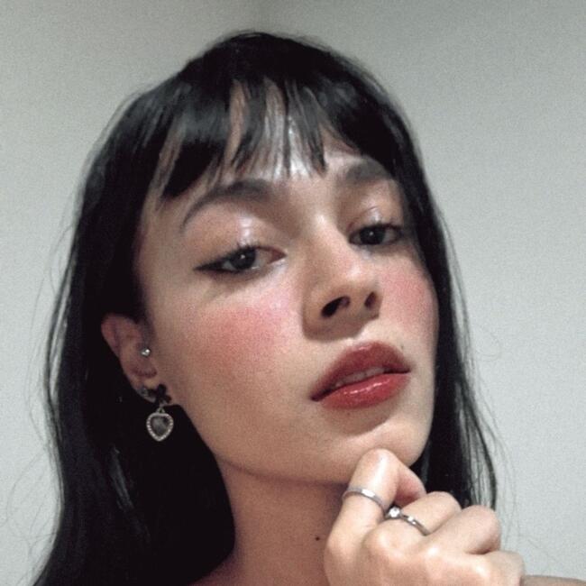 Babysitter in Aparecida de Goiânia: ADRIELLY