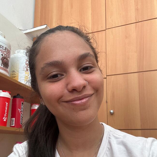 Babá em Porto Alegre: Isabelle