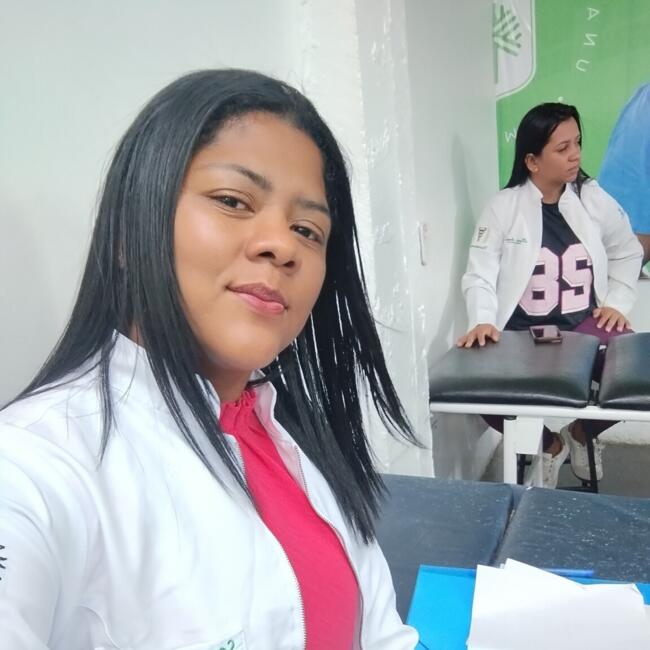 Babysitter in Belém: Sara