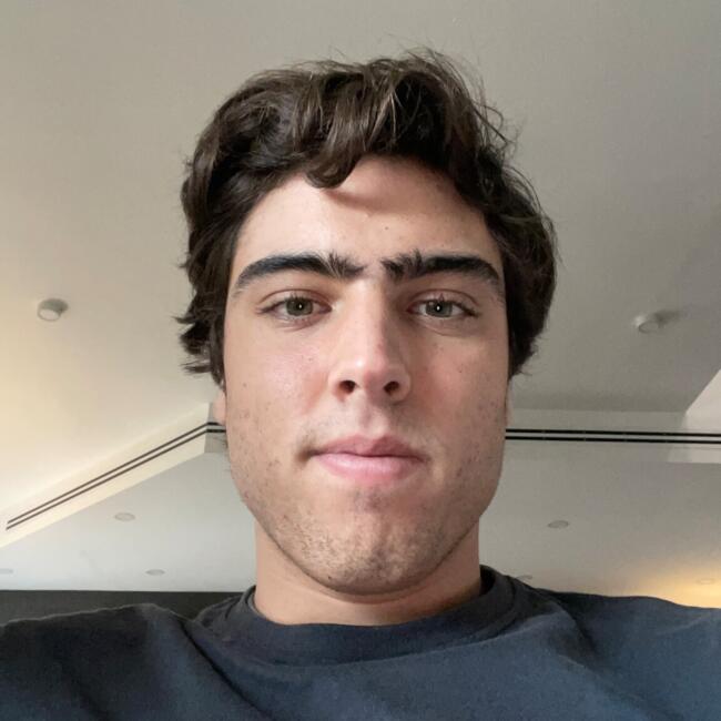 Canguro en Sevilla: Luis