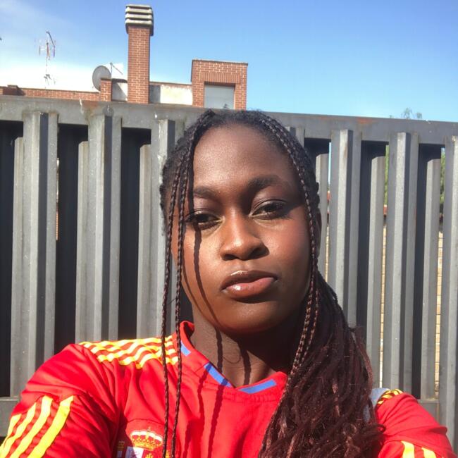 Babysitter in Lyon: Ayi Danille Audrey