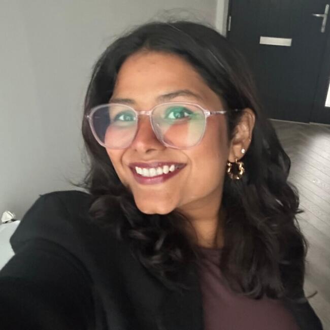 Babysitter in Dublin: Nandini