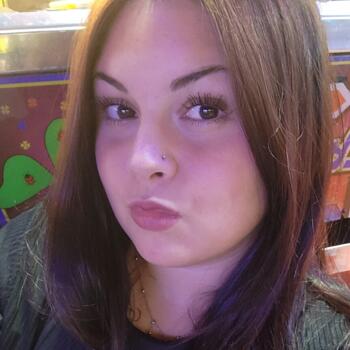 Babysitter in Beaucaire: Maeva