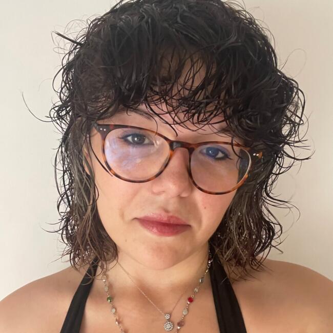 Babysitter in Almada: Laura