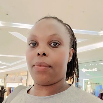 Nanny in Nairobi: Loise