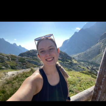 Babysitter in Vienna: Veronika