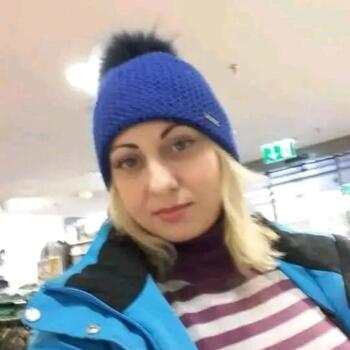 Babysitter Carlisle: Sandra