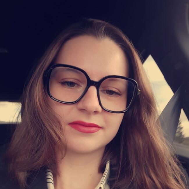 Babysitter in Flines-lez-Raches: Manon