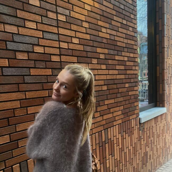 Babysitter in Bussum: Anne