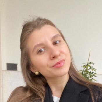 Babysitter in Olival Basto: Ольга
