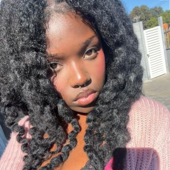 Babysitter in Port Elizabeth: Lumanye