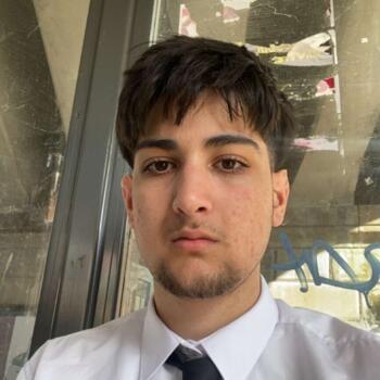Babysitter in Manchester: Fizaan