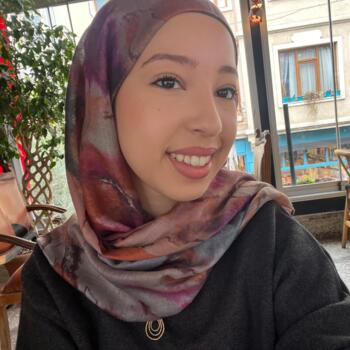 Babysitter in Casablanca: Hajar