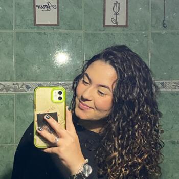 Babysitter in Niterói: Thaina