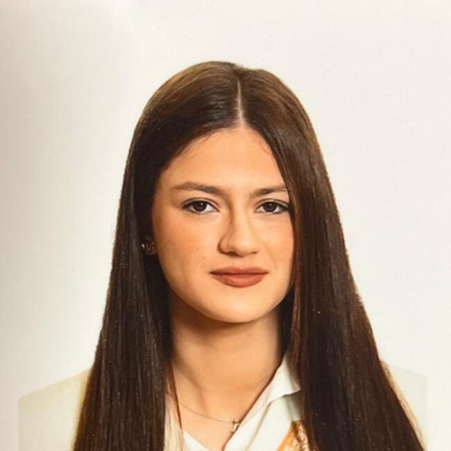 Babysitter in Azuqueca de Henares: Melania