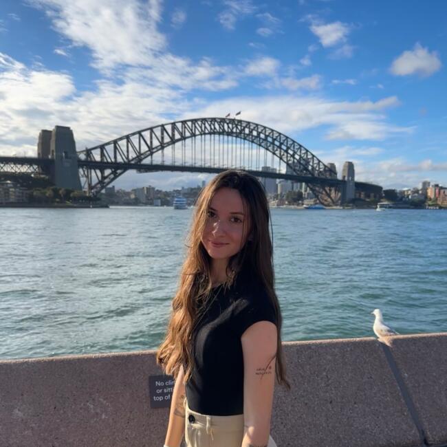 Babysitter in Sydney: Idaira
