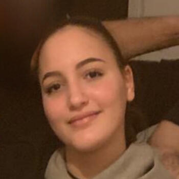 Babysitter in Boulogne-Billancourt: Yasmine