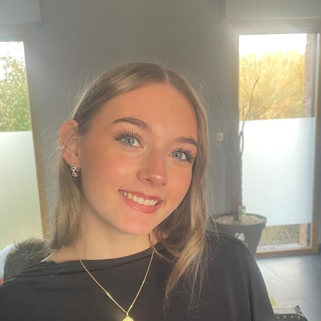 Babysitter in Bersée: Camille