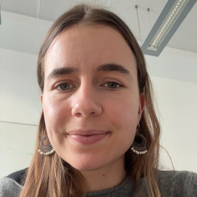 Babysitter in Lyon: Nathalie