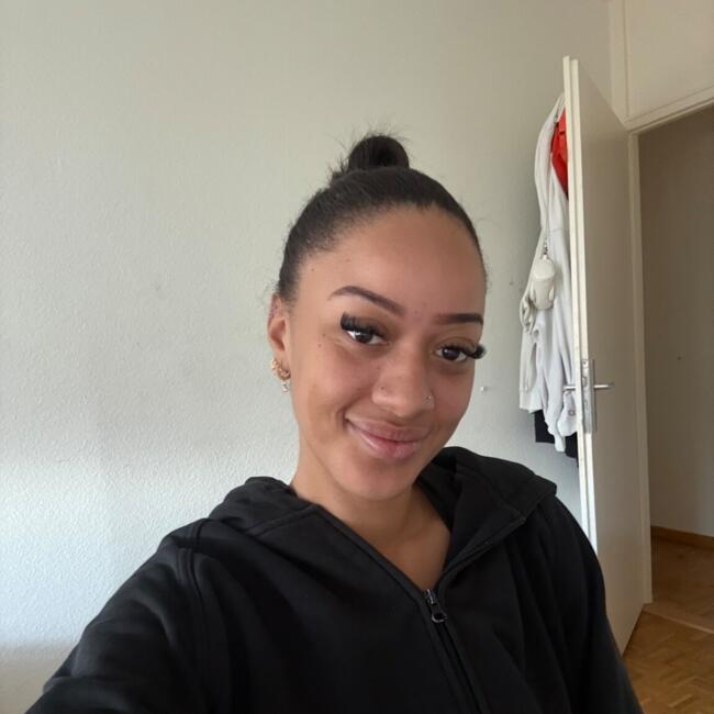 Baby-sitter in Plan-les-Ouates: Bianca