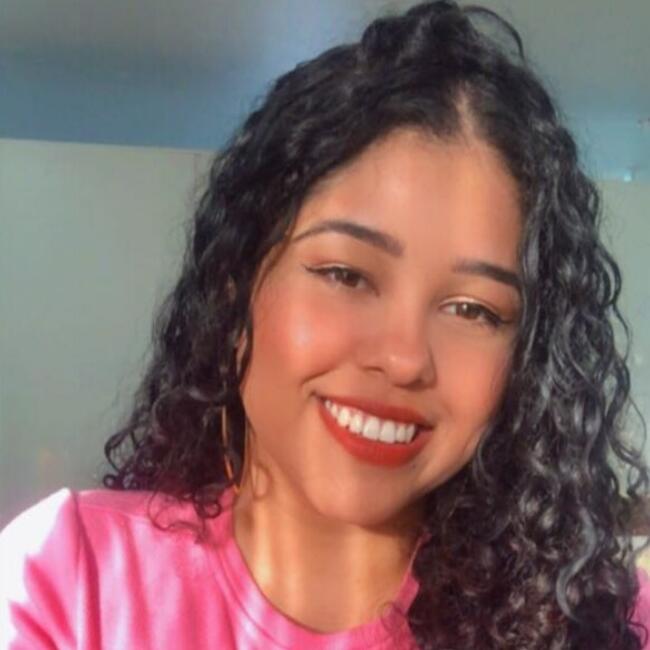 Babysitter in Curitiba: Jordana