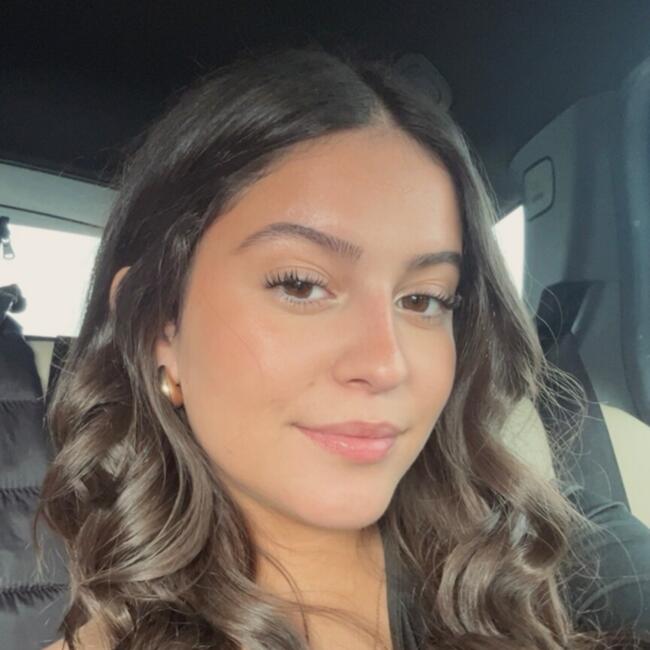 Babysitter in Castelo Branco: Inês