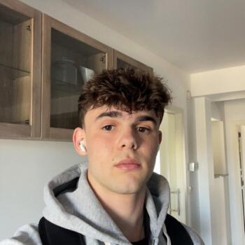 Babysitter in Liedekerke: Yari