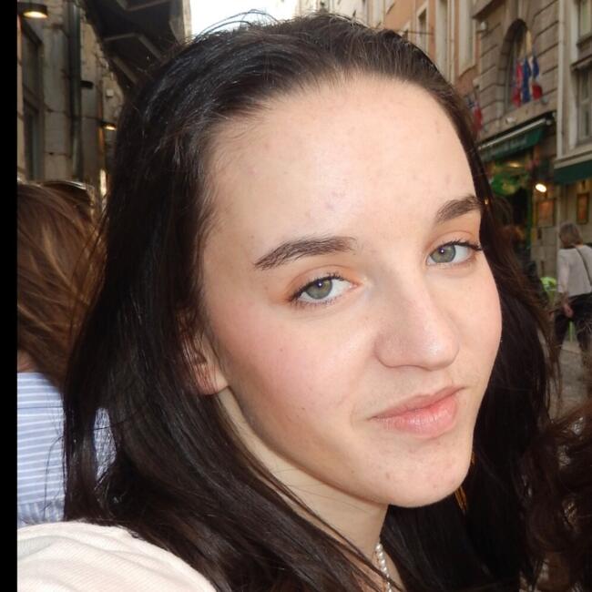 Babysitter in Clonsilla: Louise