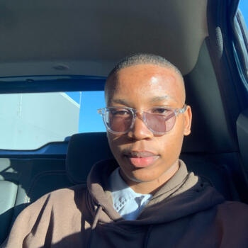 Babysitter in Cape Town: Rowan Sello