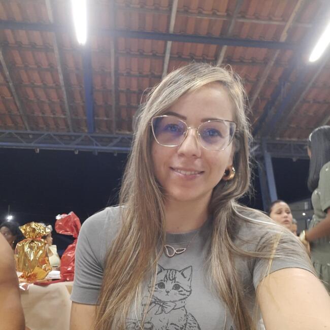 Babysitter in Nova Iguaçu: Francylaine Huebra