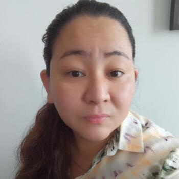 Nanny in Dubai: Katherine Mae
