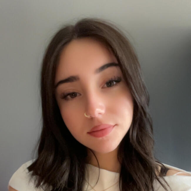 Babysitter in Rillieux-la-Pape: Jemilyn