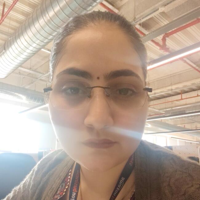 गुरुग्राम में बेबीसिटिंग की नौकरी: Shivani