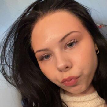 Babysitter in Årnes: Hanna