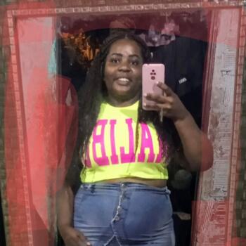 Babá em Niterói: Roseane