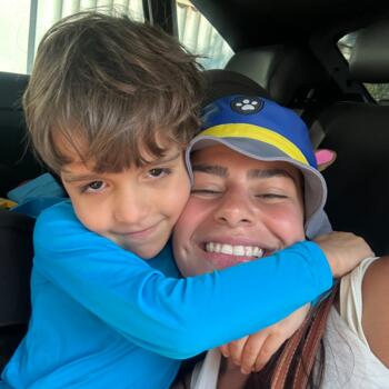Babá Vitória da Conquista: Débora Rafaela