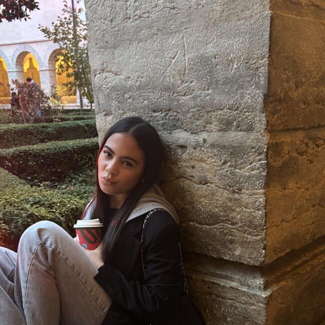 Babysitter in Lyon: Tesnime