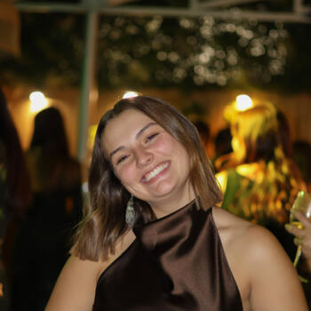 Babysitter em Almada: Raquel