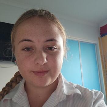 Babysitter in Rangiora: Miah