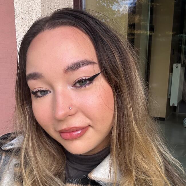 Babysitter in Cluj-Napoca: Alexandra