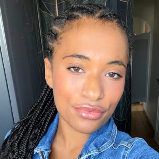 Babysitter in Épinay-sur-Seine: Cloe