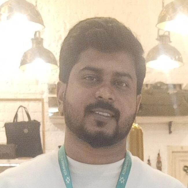 बंगलौर में बेबीसिटर: Md