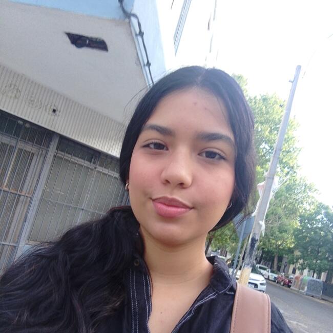 Babysitter in Montevideo: Sol