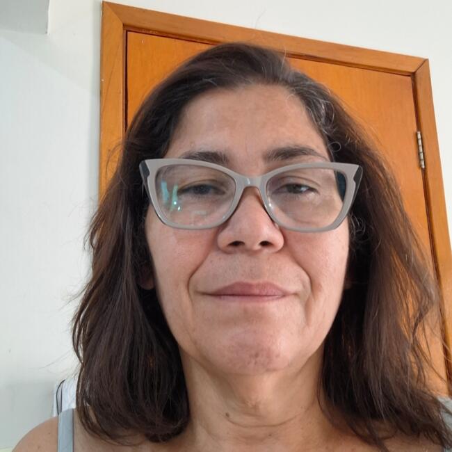 Babysitter in São José do Rio Preto: Luciana
