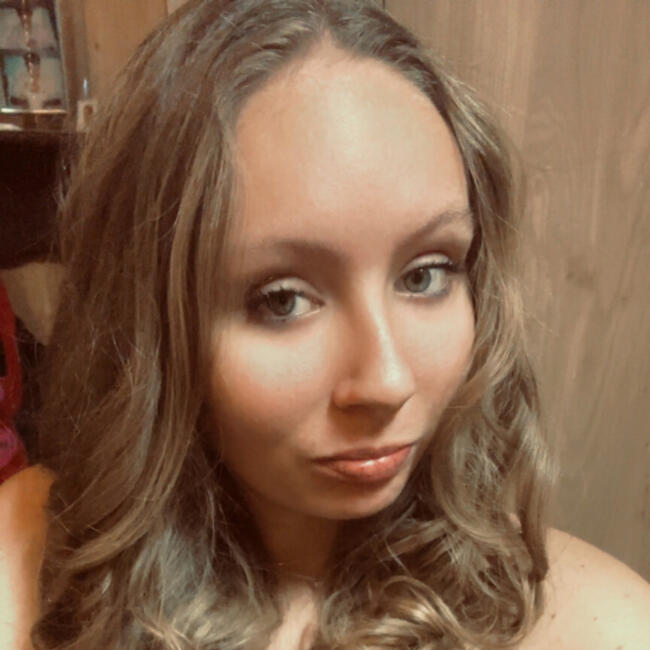 Babysitter in Tournai: Julie