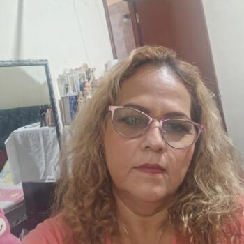 Trabajo para niñera en Quinsaloma: trabajo de niñera Ana Clemencia