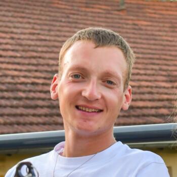 Babysitter in Besson: Thomas