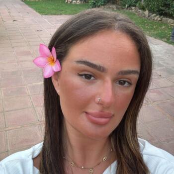 Babysitter in Châtillon: Eva