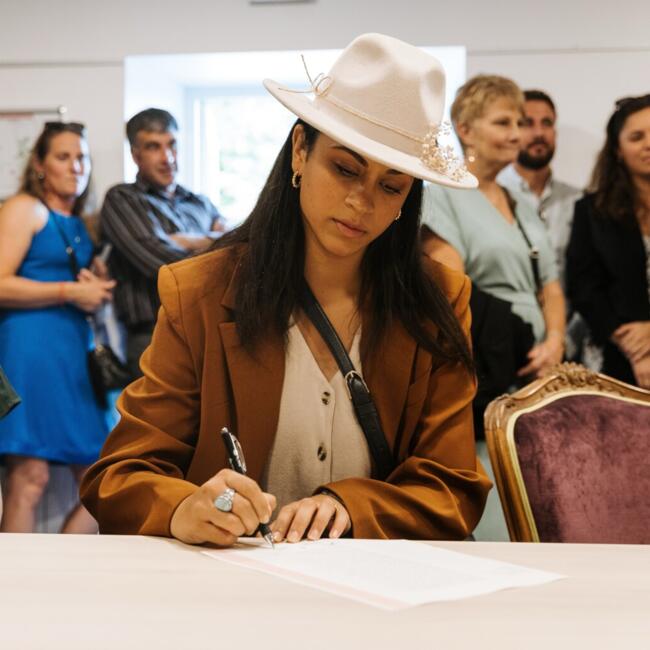 Babysitter in Saint-Contest: Océane