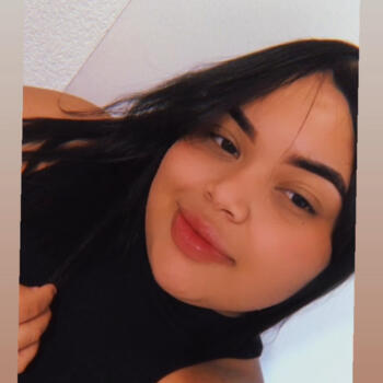 Babá Santa Luzia: Ana